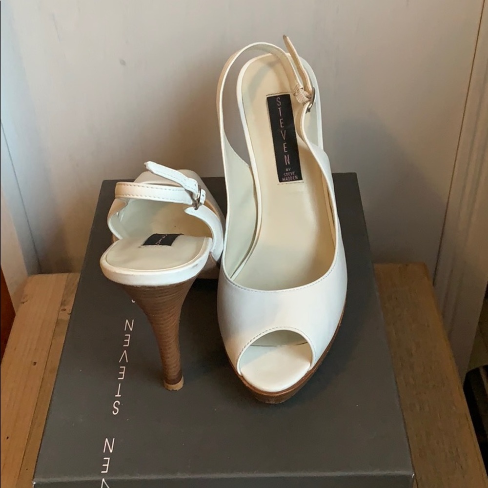 White peep toe sling back heels